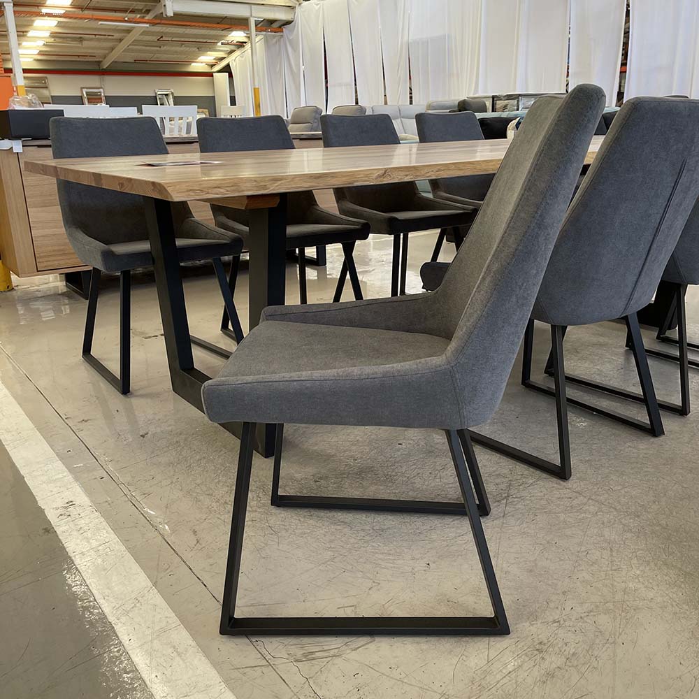 Daxton Chair
